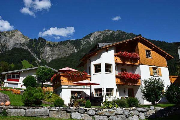 Haus Frainer Apartman Wald am Arlberg Kültér fotó